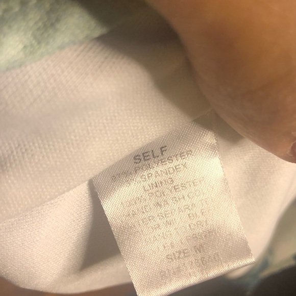 Crop Top and Shorts - Picture 7 of 8